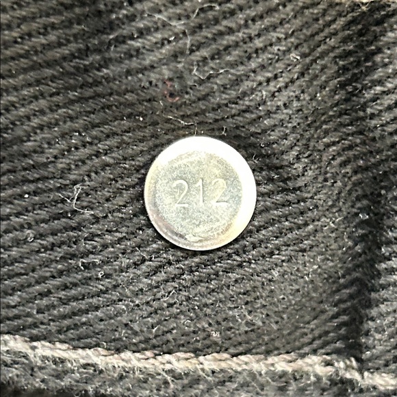 Vintage Levi’s 505 mens Size 38 x 34 black jeans. New with tags. Canada Oct 1990 - Picture 9 of 10